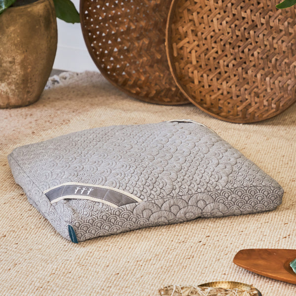 https://www.brentwoodhome.com/cdn/shop/products/CrystalCoveSquareMeditationCushion_grande.jpg?v=1617312416